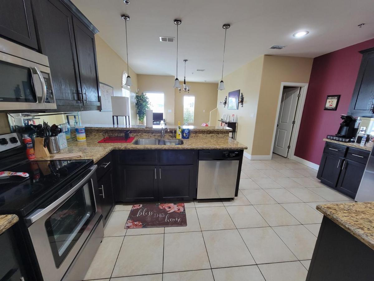 Modern, Private, Smart 4 Bedroom Condo In Desirable Location In Mcallen With Pool! Exteriör bild